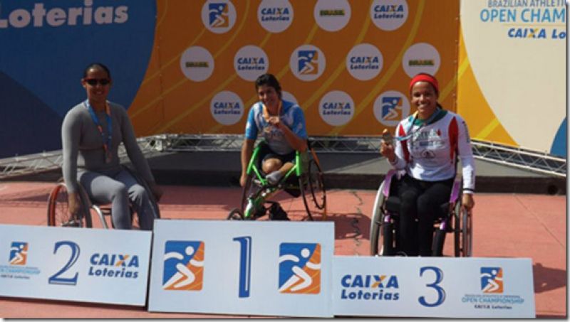  Aline Rocha (ARAD/Pasteur) conquista sua primeira medalha em competições internacionais